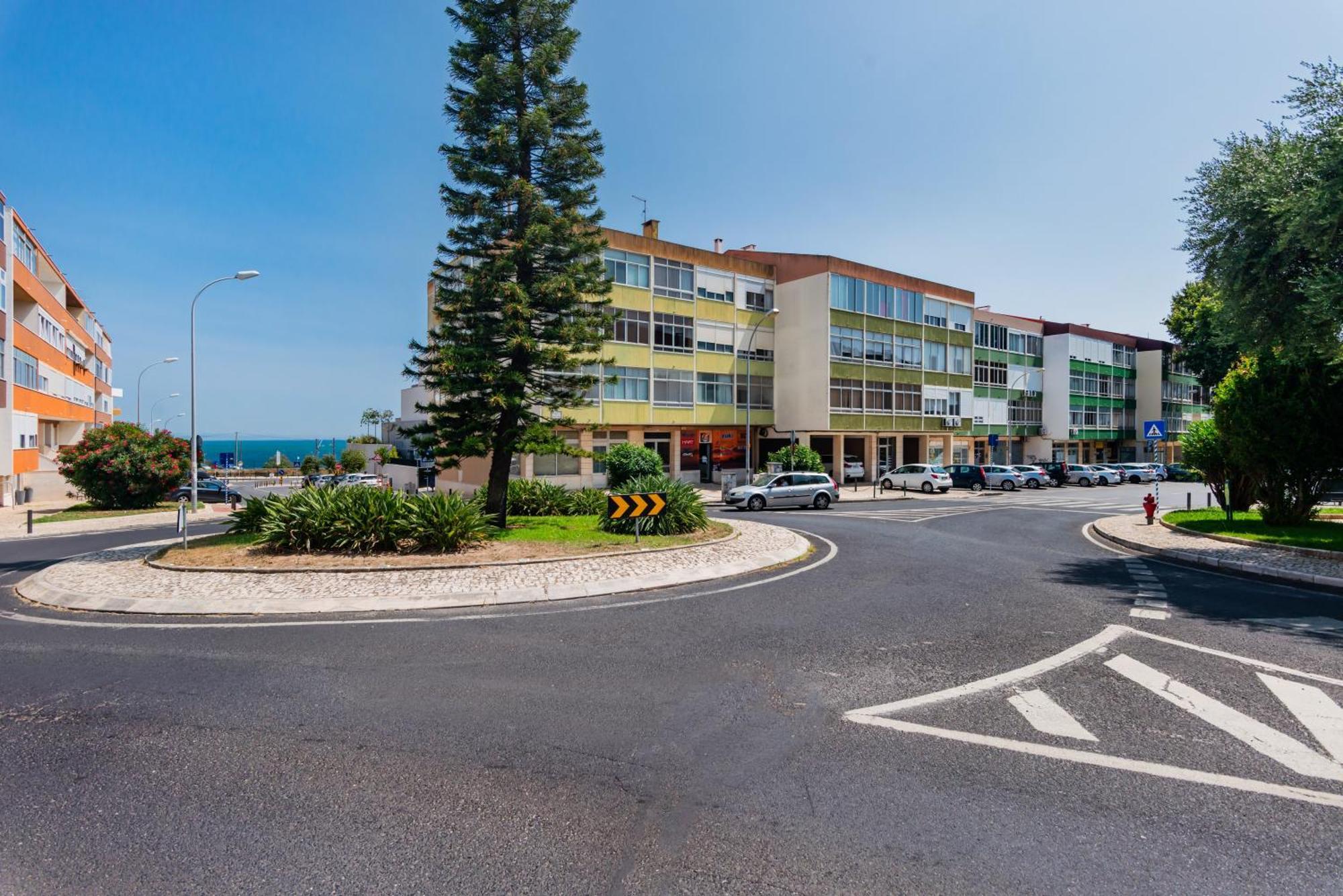 Santo Amaro Beach Family Stays Оейраш Екстер'єр фото